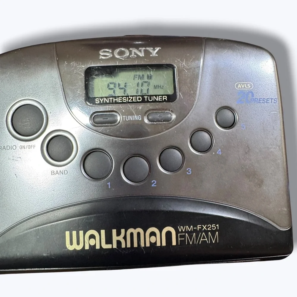 Vintage SONY Walkman WM-FX251 Radio Cassette Player POWERS ON RADIO WORKS